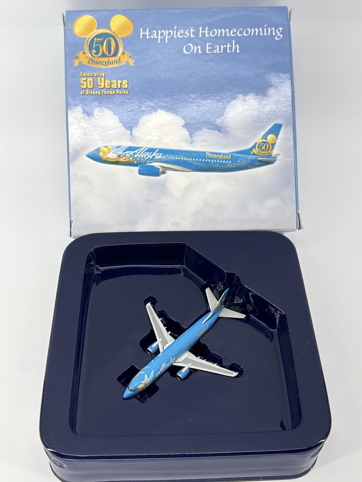 Gemini Jets Alaska Airlines Boeing 737-400 Disneyland 50th Diecast Model 1:400