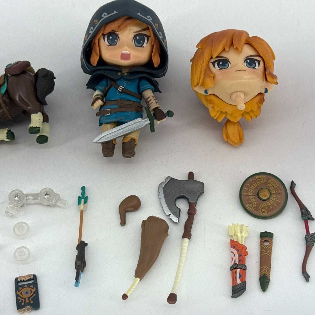 Nendoroid 733-DX Link & Epona Breath of the Wild The Legend of Zelda Figure
