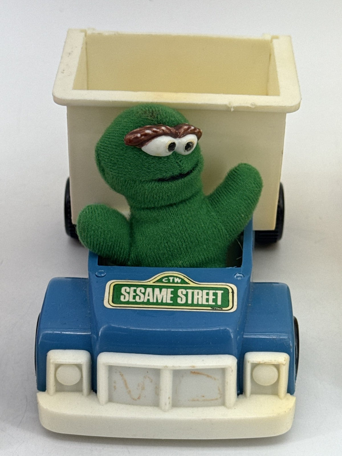 1993 Tyco Sesame Street Cars Elmo Oscar Bert