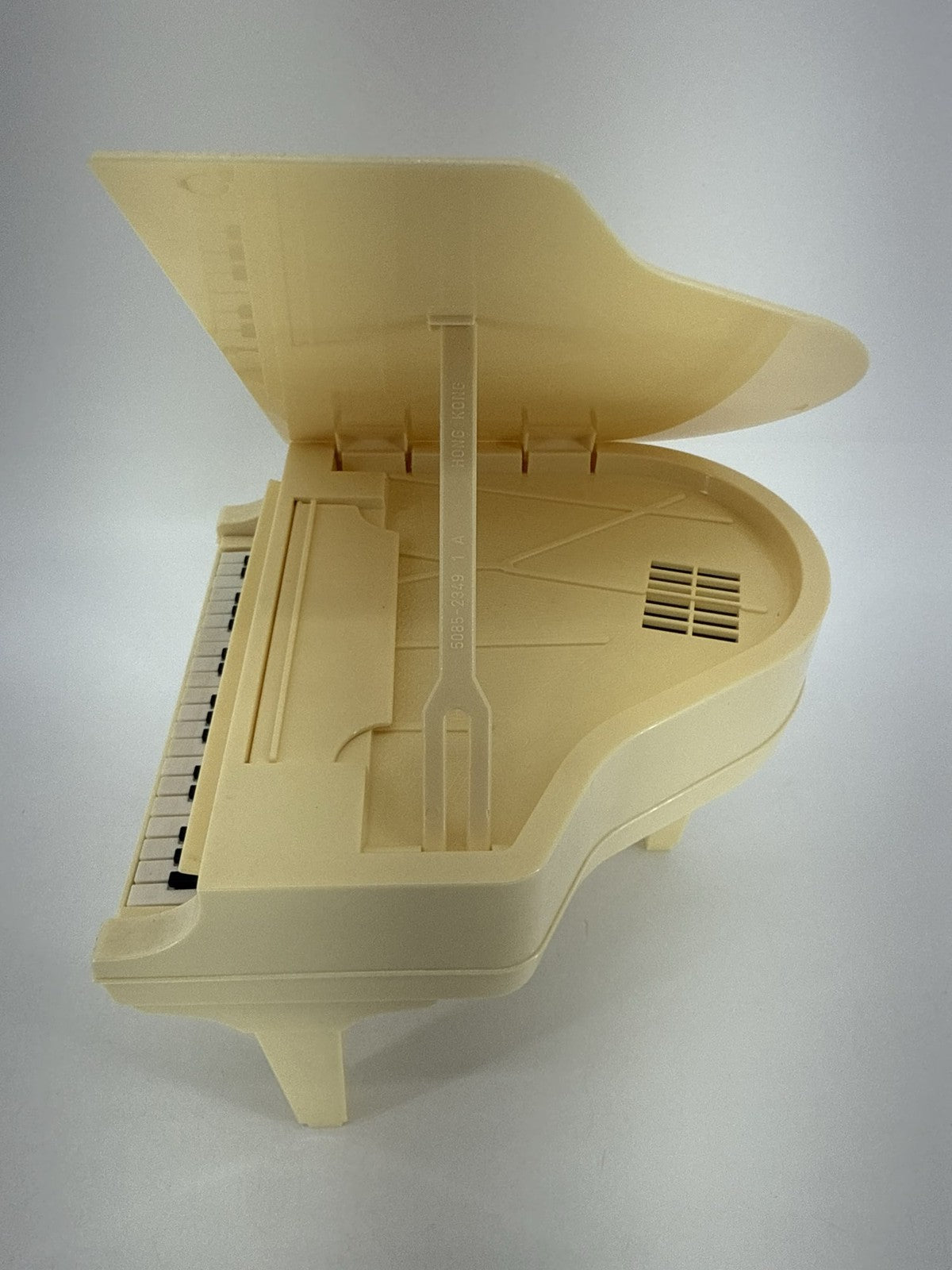 1981 Mattel Barbie Electronic Piano #5085