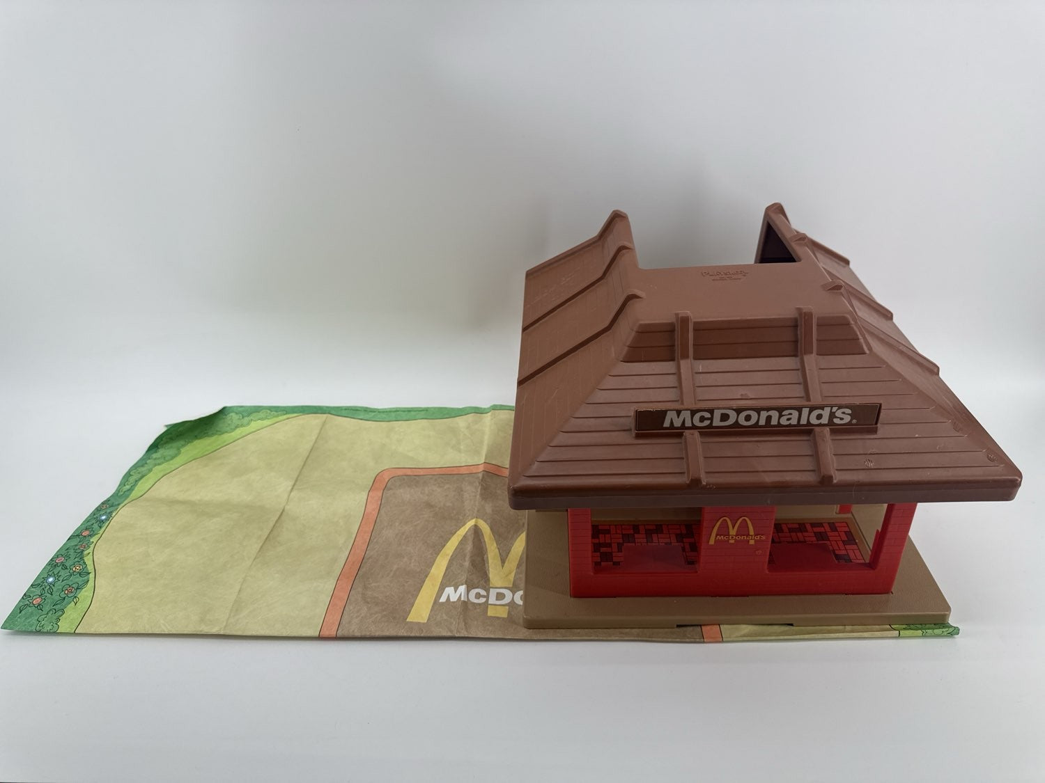 1974 Playskool McDonalds Restaurant Building Playmat #430