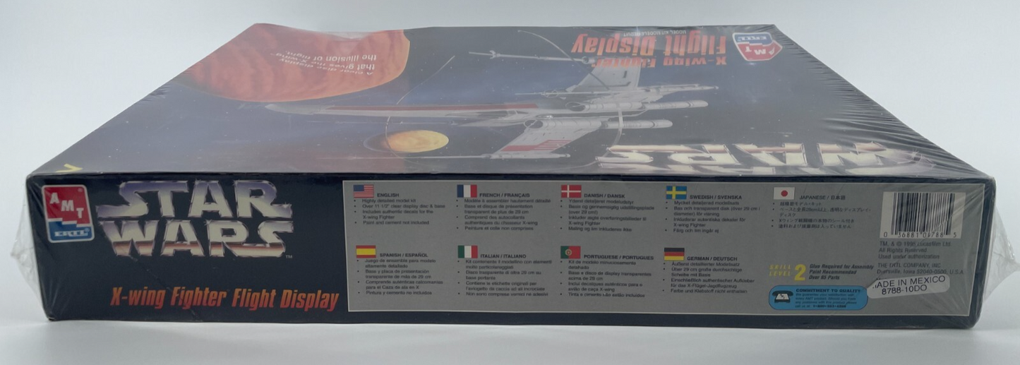 Star Wars X-Wing Fighter Flight Display AMT ERTL Model Kit 8788 SEALED