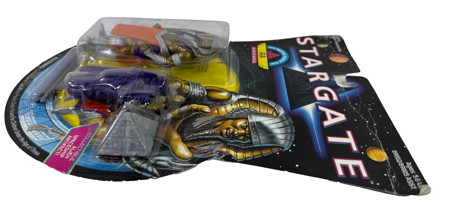 1994 Hasbro Stargate RA Ruler of Abydos Action Figure Carded w/ Accessories