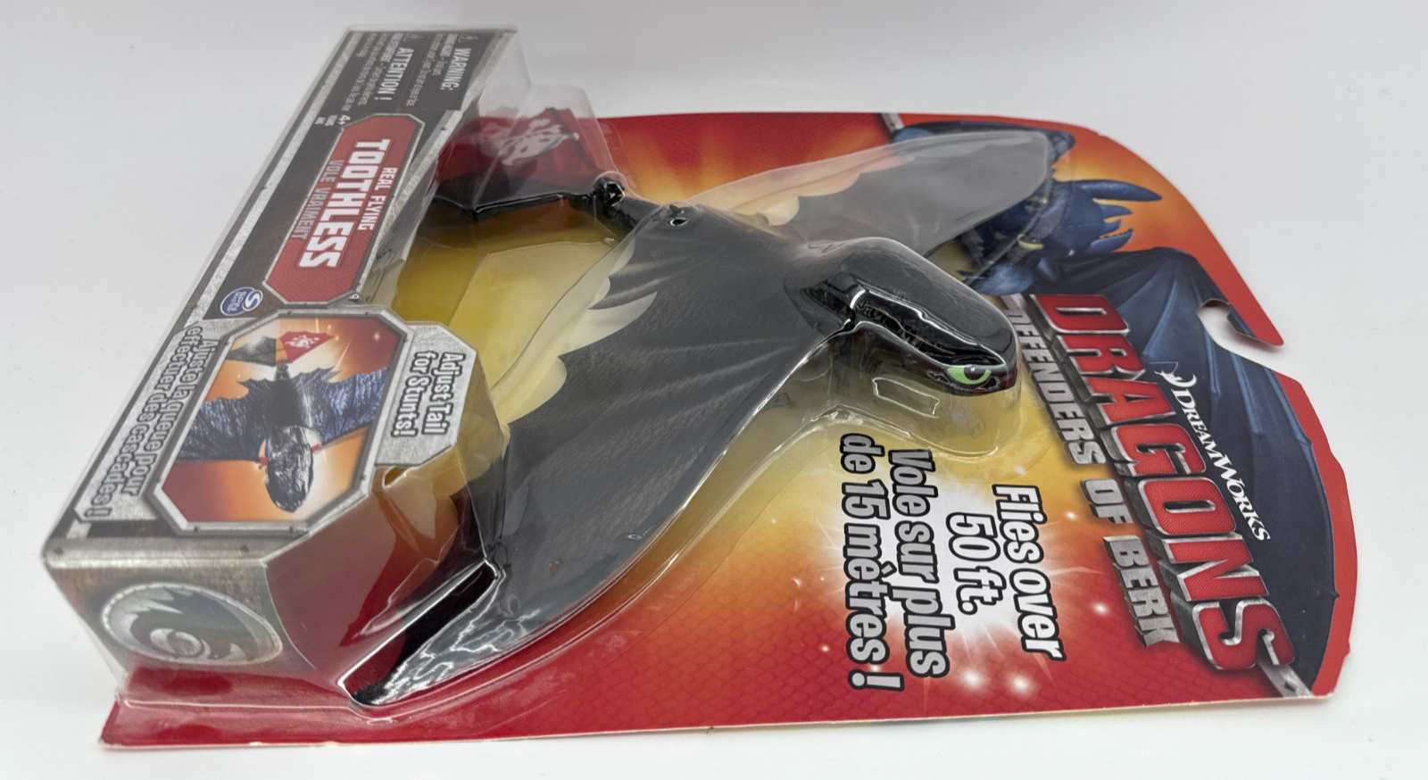 DreamWorks Dragons Defenders Berk Real Flying Toothless Toy 2013 Spins Flies 50f