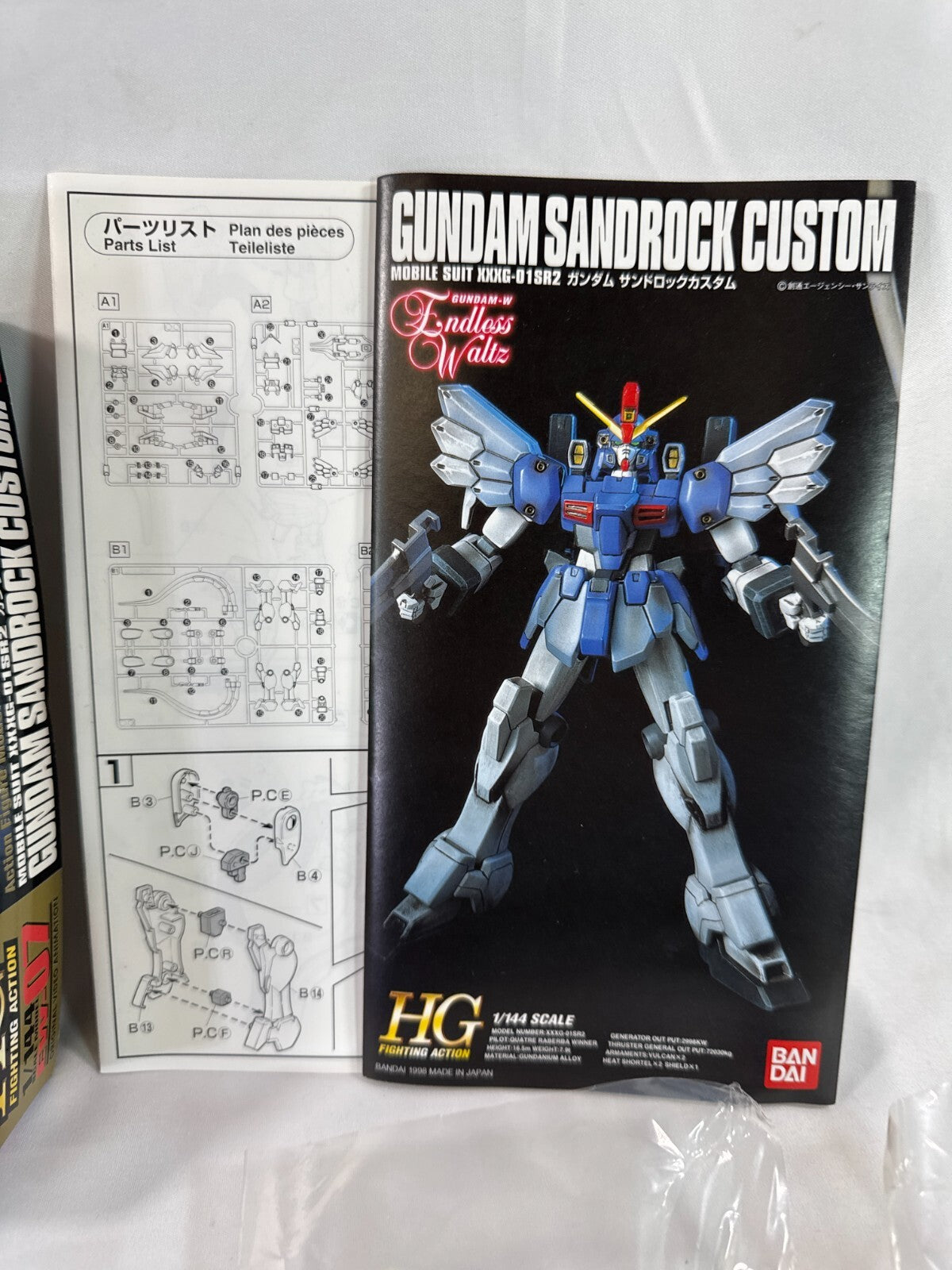 Bandai Gundam Wing Endless Waltz Sandrock Custom HG 1/144 EW-07 Model Kit Open