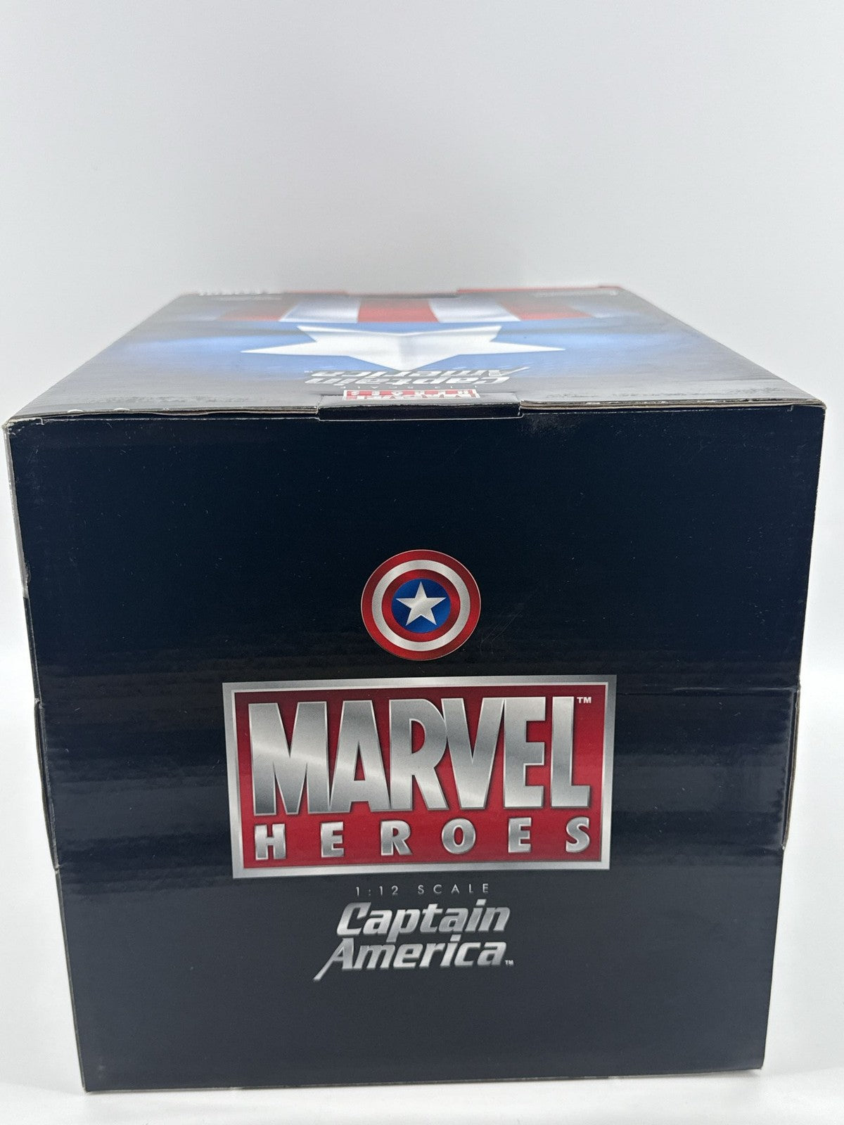 Corgi Marvel Heroes Captain America 1:12 Scale Hand Painted Metal Statue