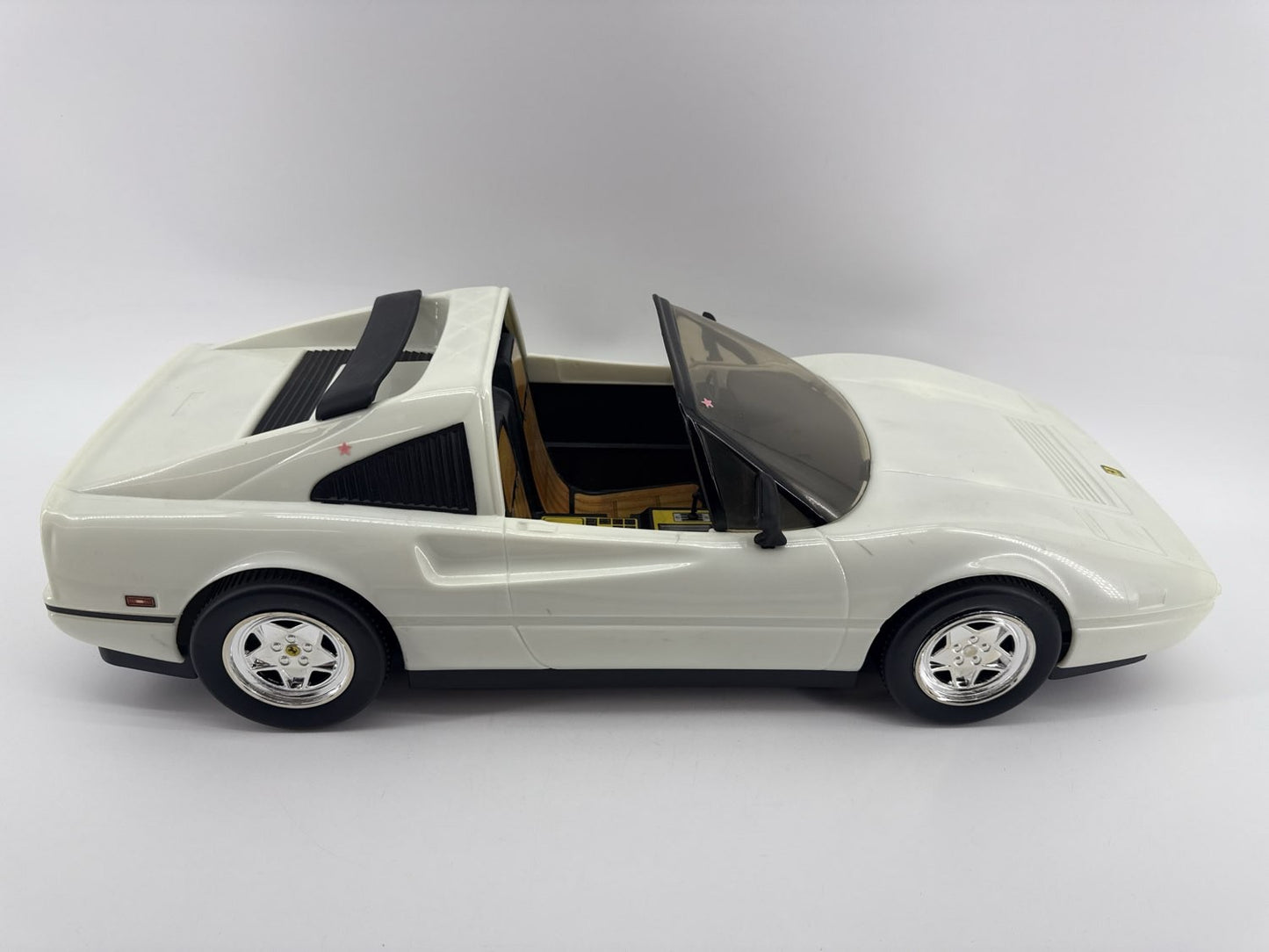 1988 Mattel Barbie White Ferrari Sports Convertible w/ Box