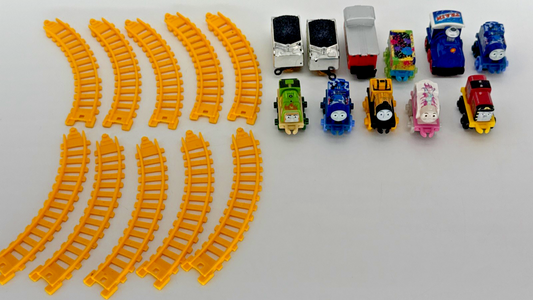 Fisher Price Thomas & Friends Minis Engine 23 Lot Percy Porter James Henry #17