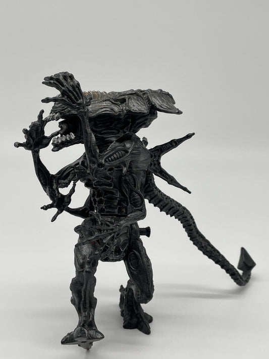 1992 Kenner ALIENS Queen Alien Xenomorph Deluxe 6” Action Figure Vintage Loose