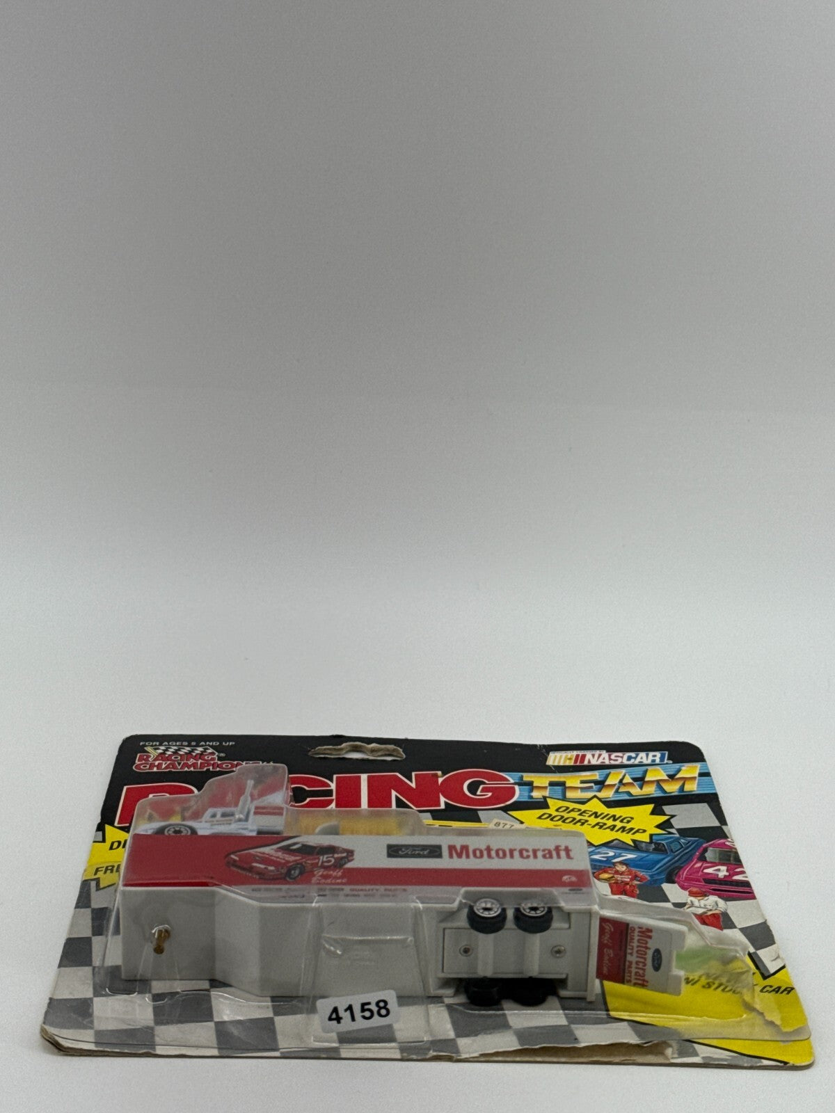 1991 Racing Champions NASCAR #15 Motorcraft Transporter Geoff Bodine 1:87 MOC