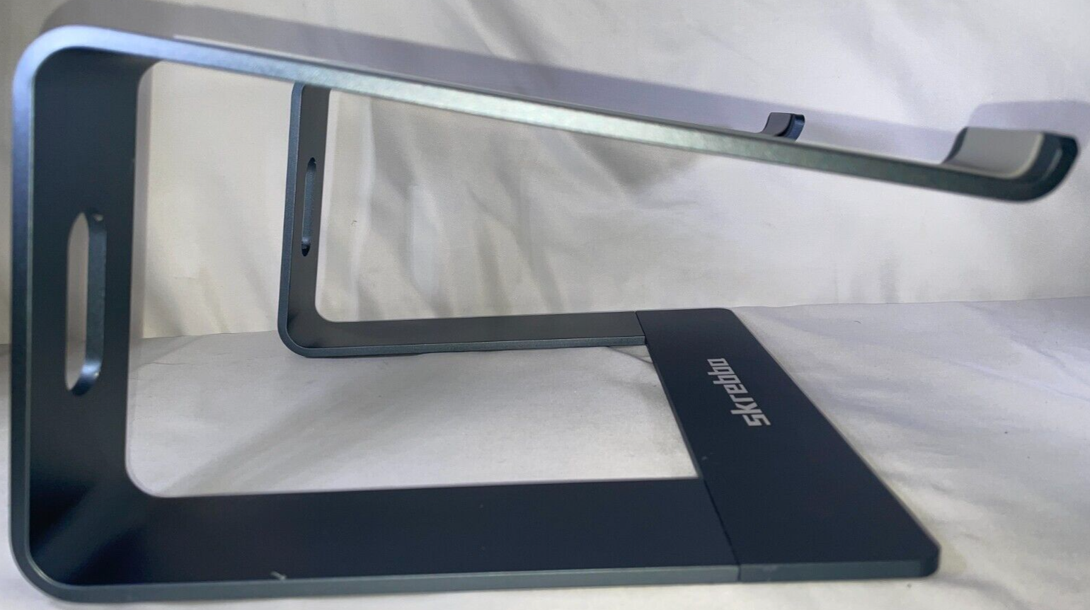 Skrebba Silver Laptop Stand 10-15.6" Ergonomic Riser Ventilated Aluminum Alloy
