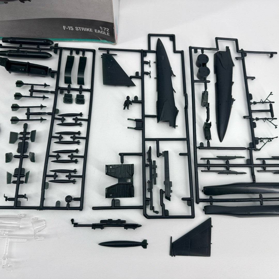 Monogram F-15 Strike Eagle 1/72 Model Kit