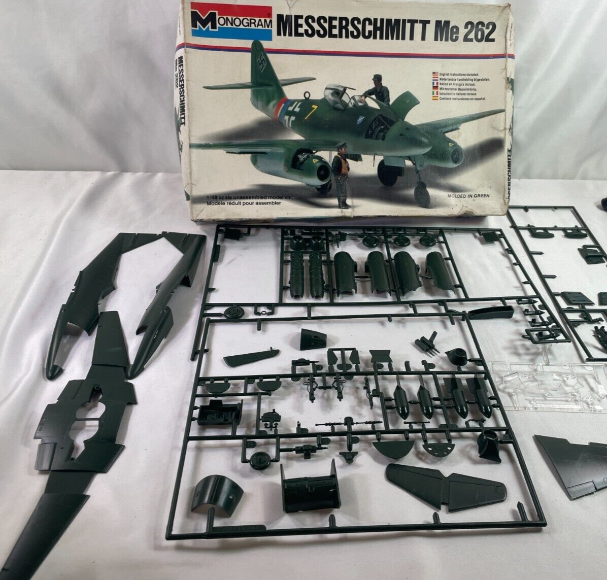 1/48 Scale Monogram, Messerschmitt Me 262 Airplane Model Kit #5410 BN Open Box