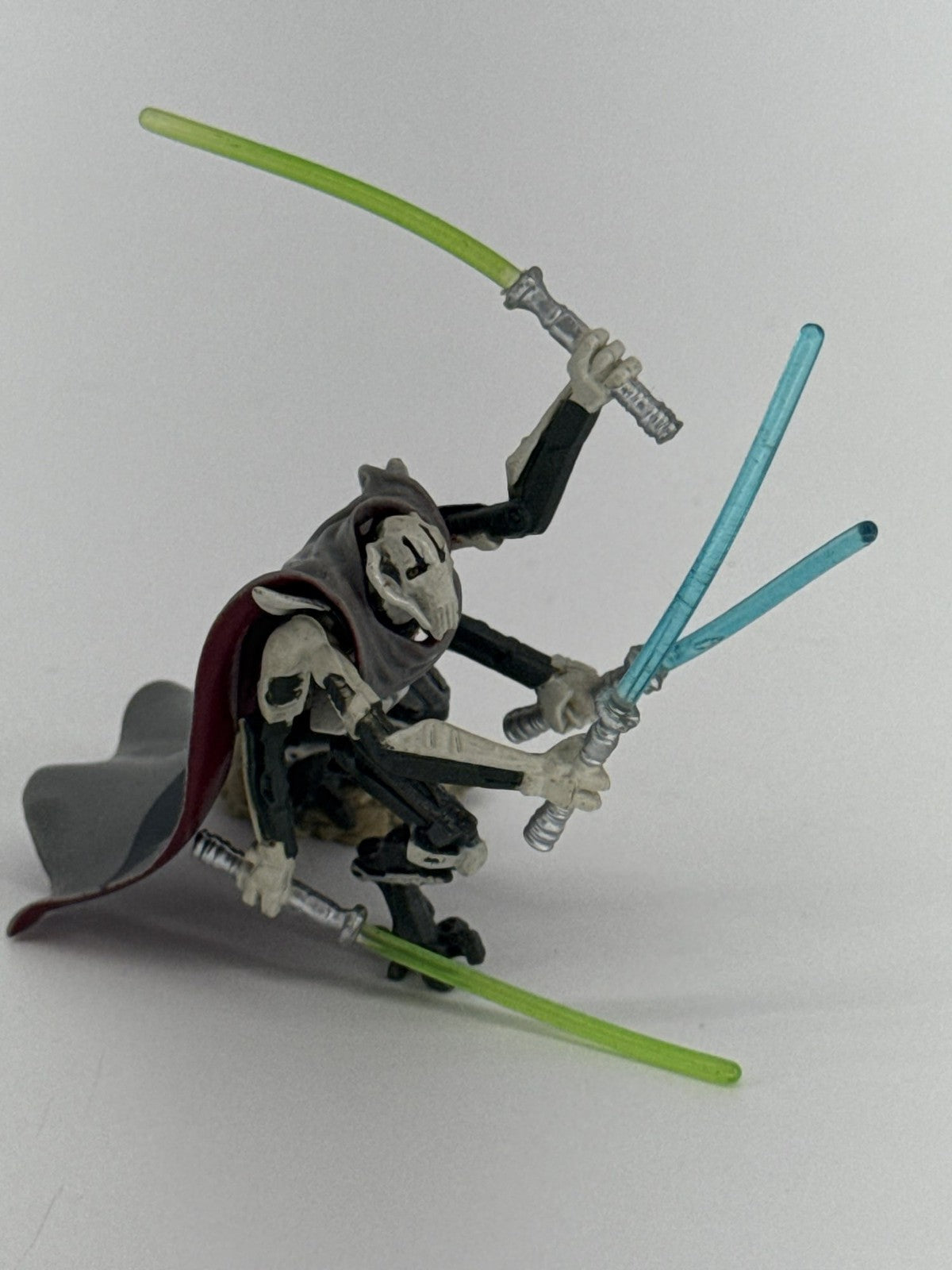 Star Wars Saga Collection General Grievous 4 Lightsabers & Aayla Secura Figures