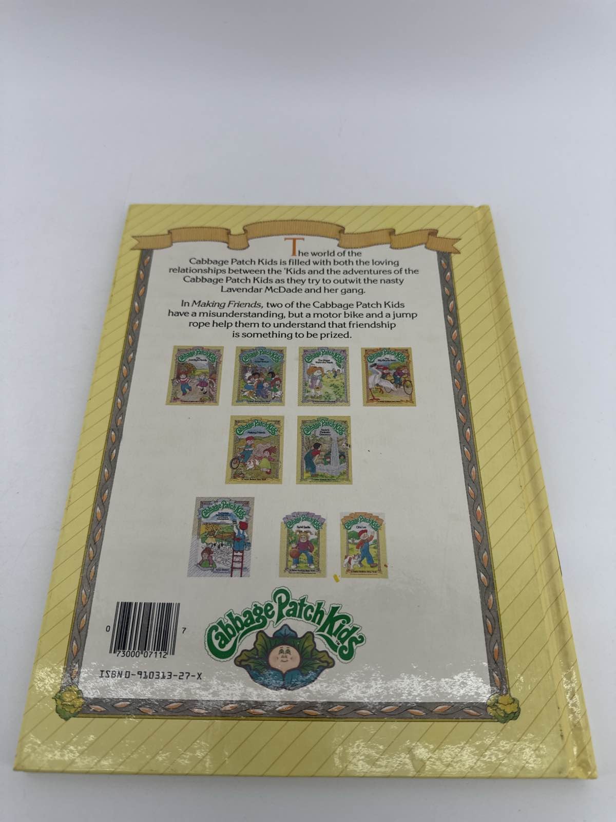 Cabbage Patch Kids Making Friends 1984 Parker Bros Book CPK