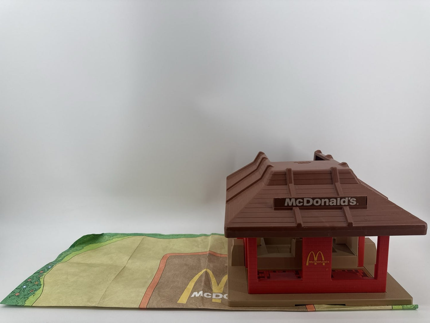1974 Playskool McDonalds Restaurant Building Playmat #430
