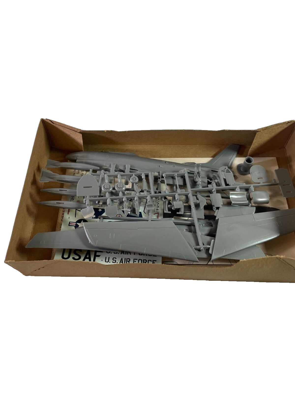 Vintage U-AirFix F-86D Sabre 1/72 Model Kit – Complete & Classic!