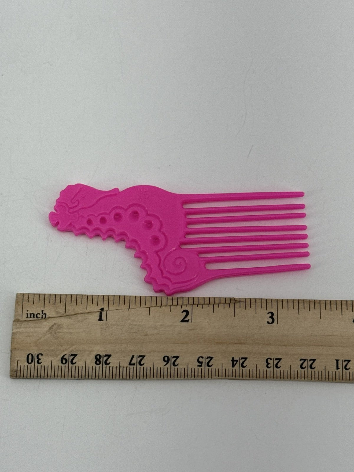 1987 Mattel Island Fun Barbie Pink Seahorse Comb Toy