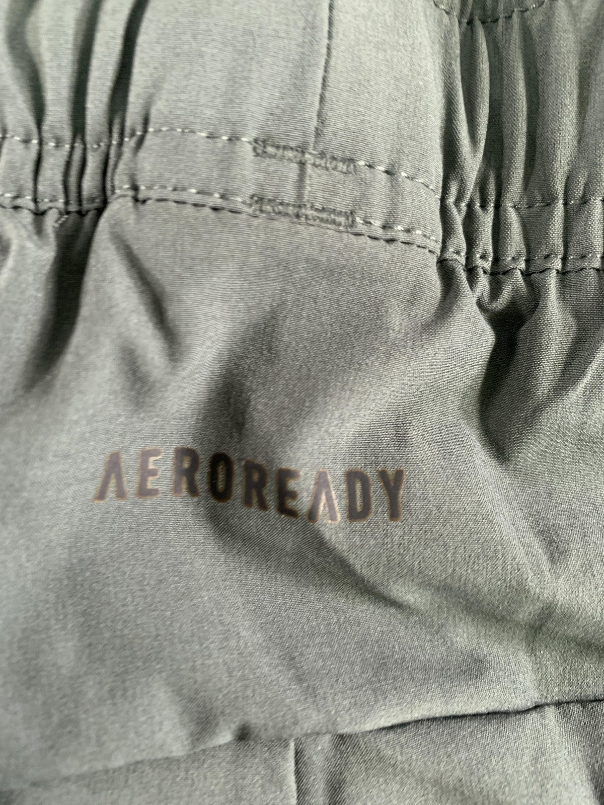 Adidas Shorts Mens Medium Gray Designed for Training AEROREADY Zip Pocket Gym