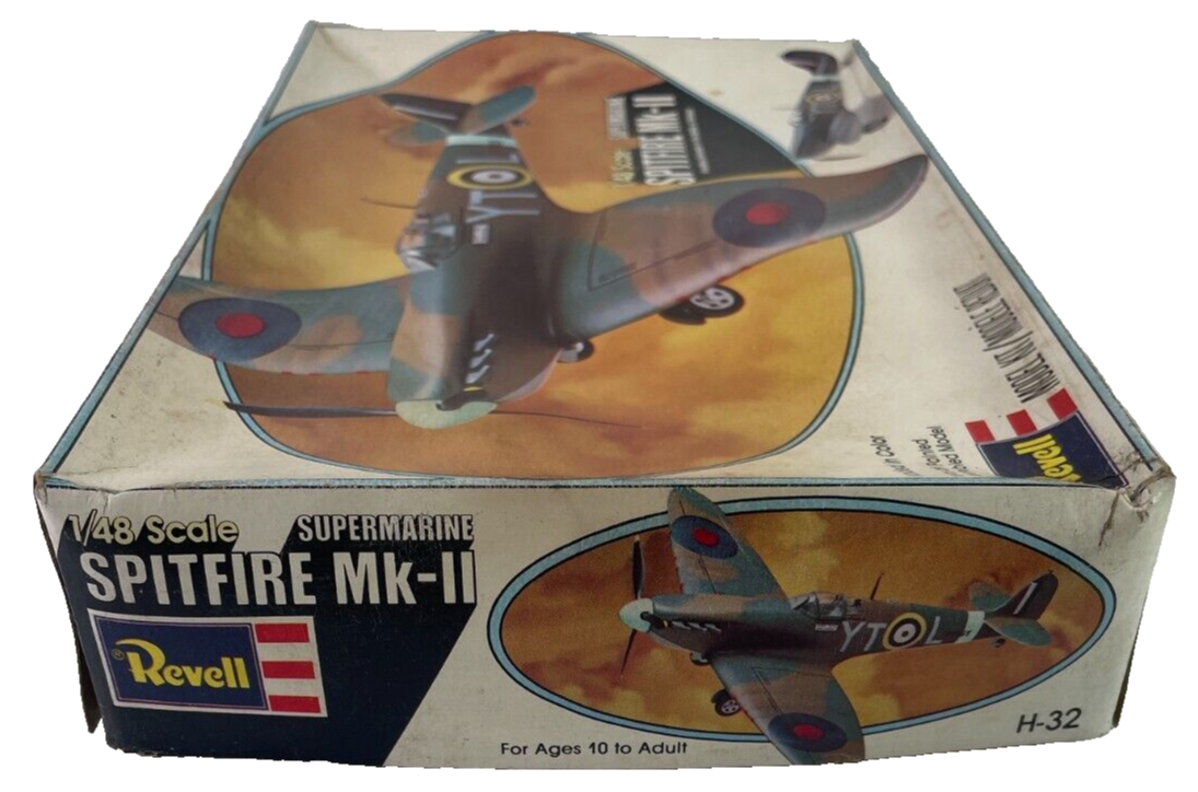Revell 1/48 Scale Supermarine Spitfire Mk-II Model Kit Vintage Open Box 1866