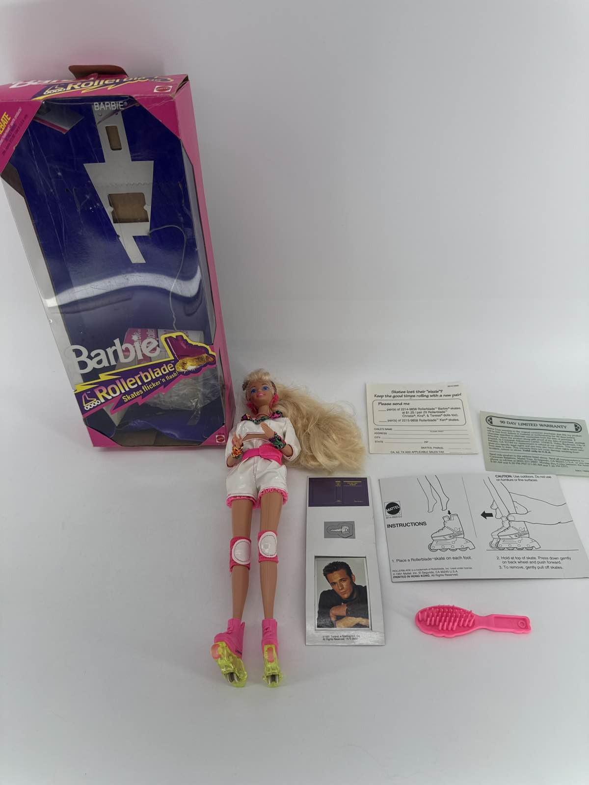 1991 Mattel Barbie Rollerblade Doll Flicker N Flash Skates #2214 NRFB
