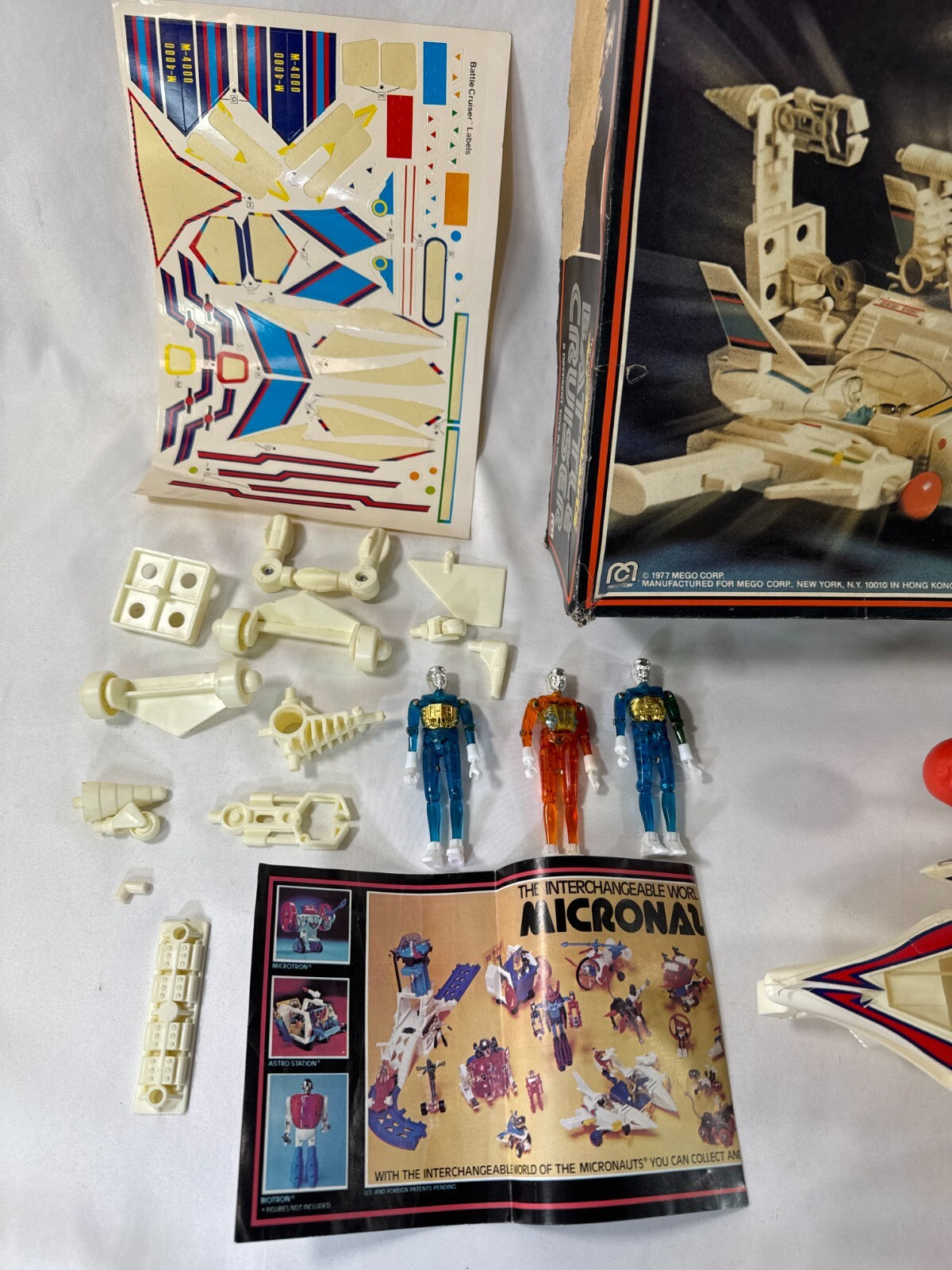 Vintage 1977 Mego Micronauts Battle Cruiser Playset Incomplete 3 Figures Boxed
