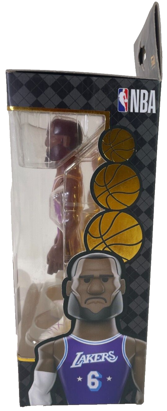 Funko Gold CHASE LeBron James 5” Vinyl Figure – Lakers Exclusive! 🔥 Rare!