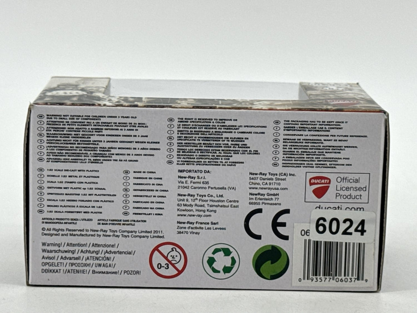 Ducati 900 SS 1975 Diecast Motorcycle 1:32 NewRay Malibu Intl Model Bike NIB