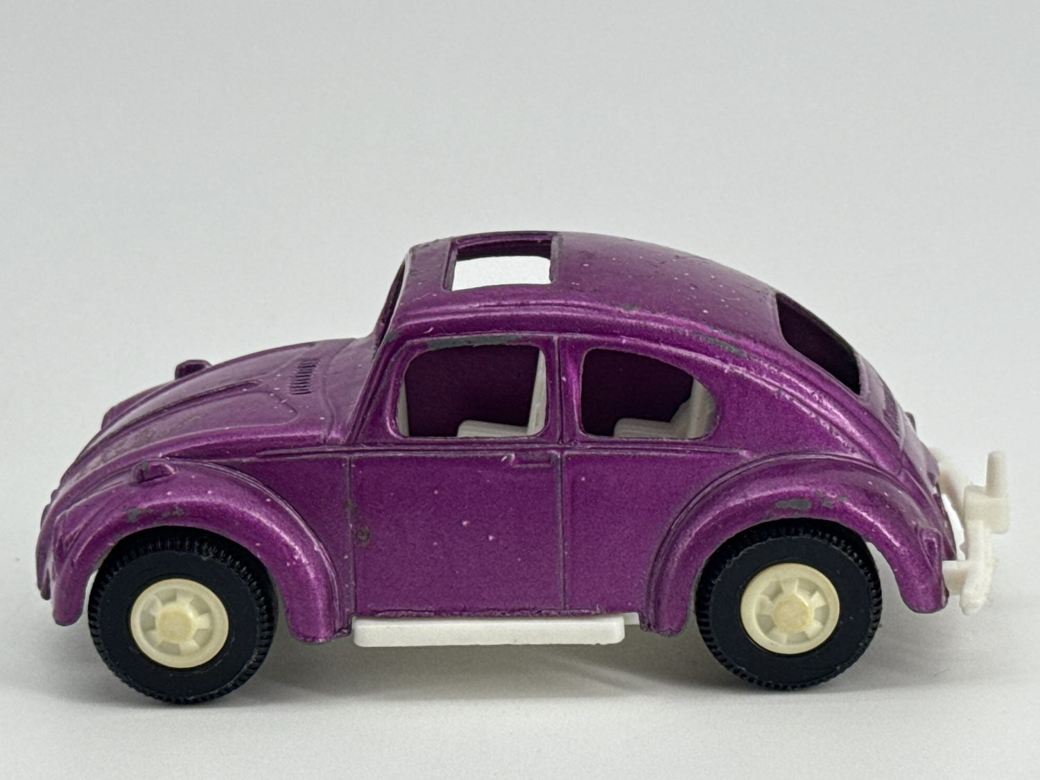 Tootsietoy VW Beetle Purple Diecast 1970s