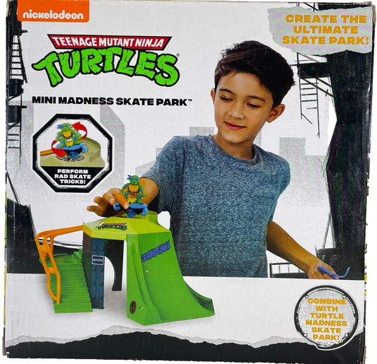 Teenage Mutant Ninja Turtles TMNT Mini Madness Skate Park Playset w/ Leo Figure
