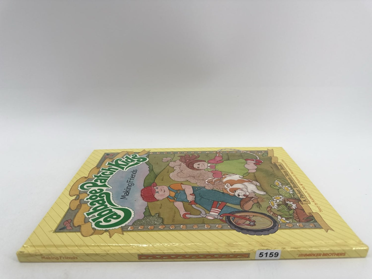 Cabbage Patch Kids Making Friends 1984 Parker Bros Book CPK
