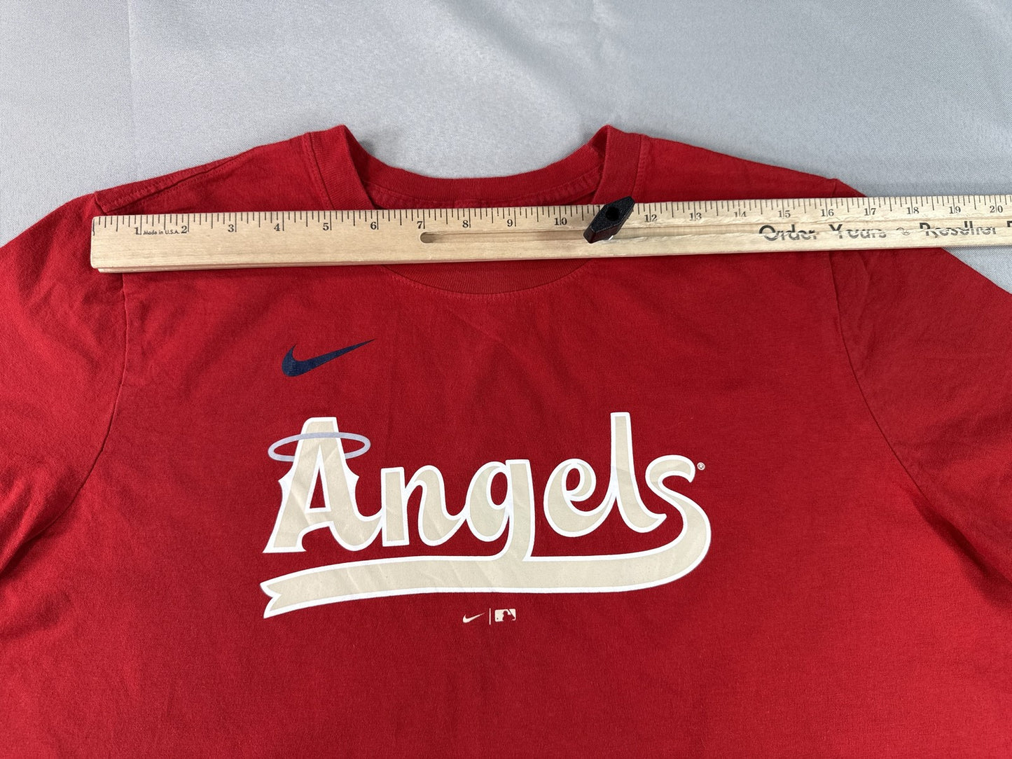 Nike Angels Sports Graphic Tee XL Red Cotton Short Sleeve Crewneck All Y2K
