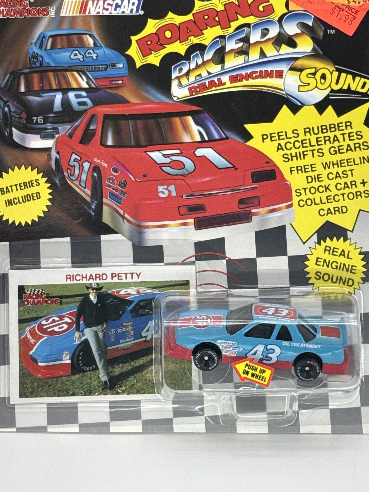 Richard Petty #43 Racing Champions Roaring Racers Real Engine Sounds 1:64 NASCAR